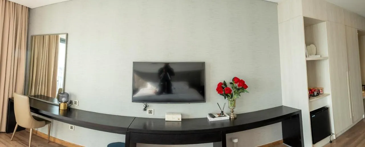 The Luxury Suites Da Nang 0*,