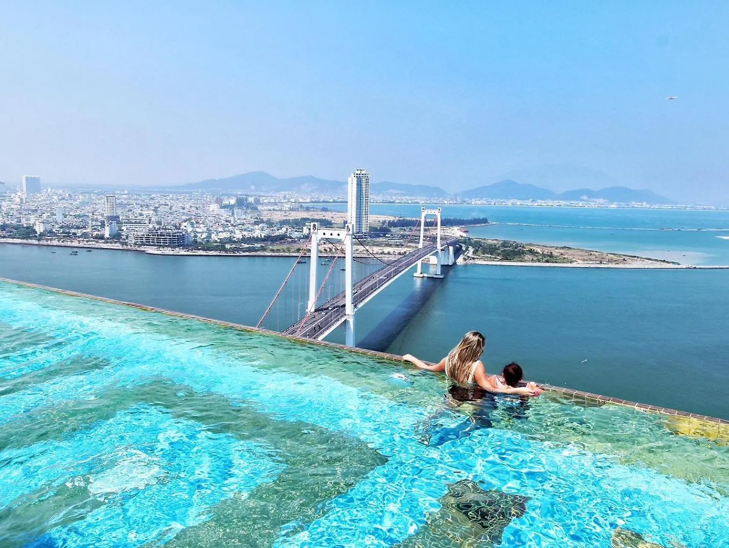 The Luxury Suites Da Nang 0*,  Vietnam